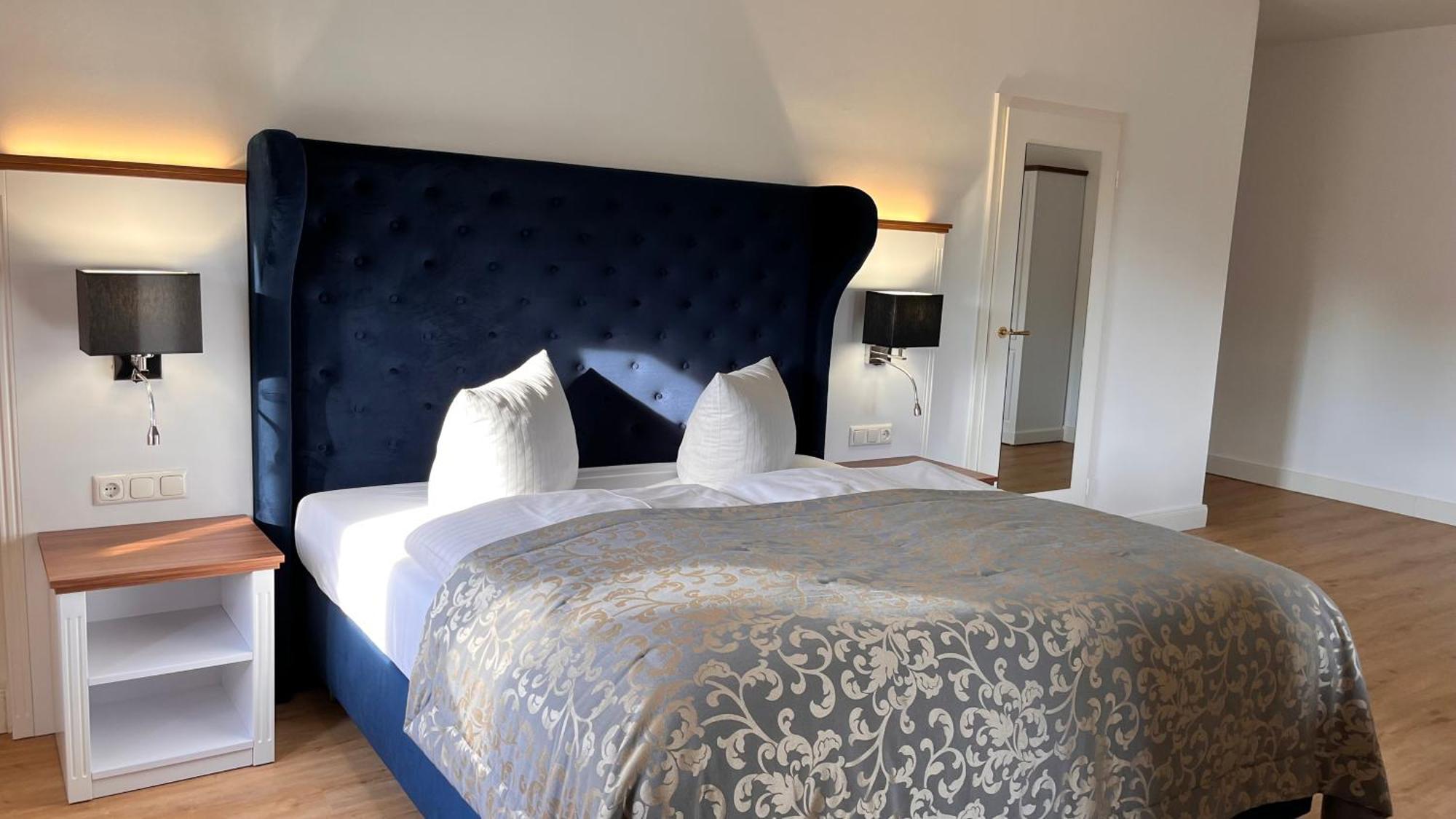 Hotel Schloss *
