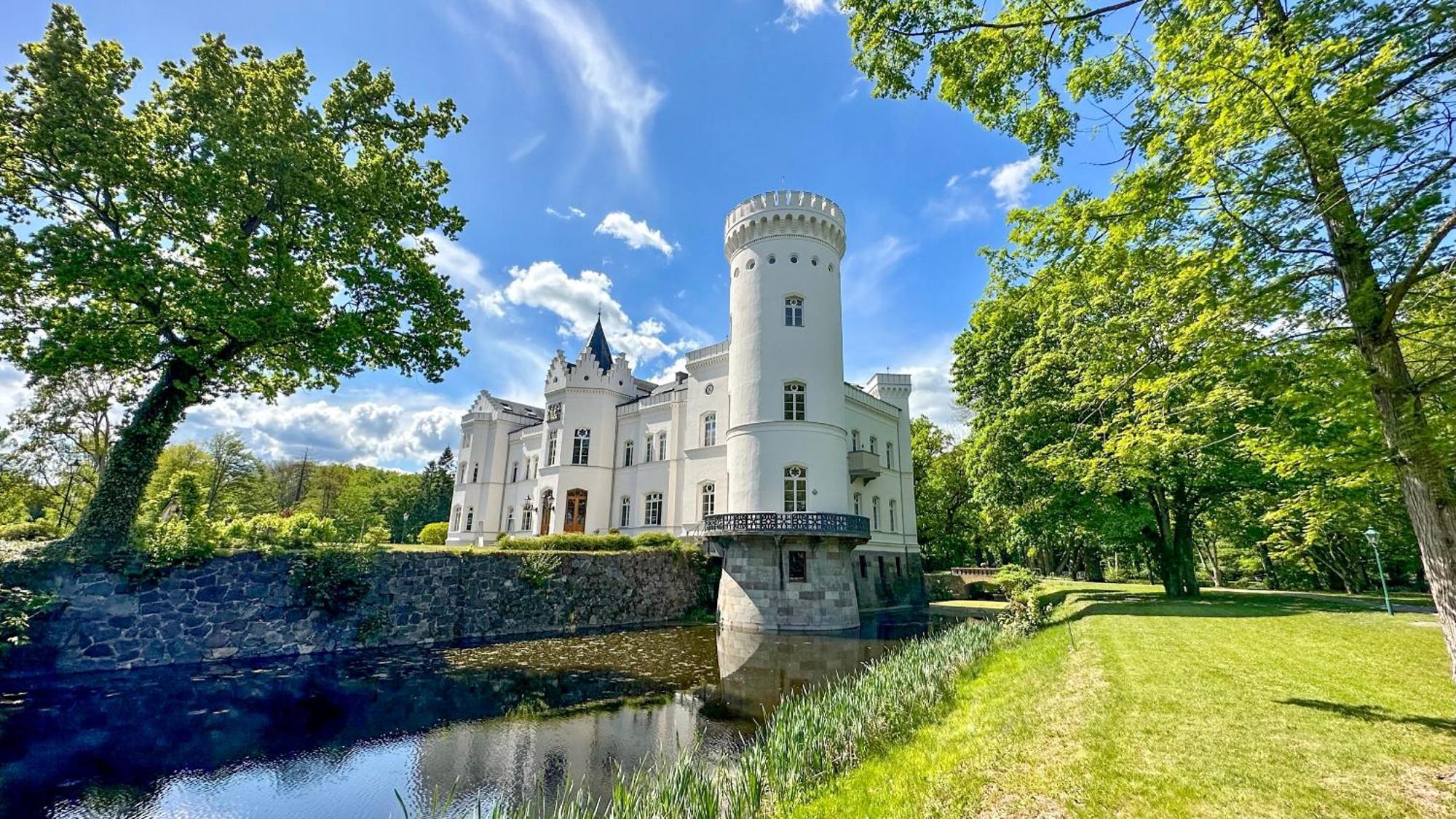 Hotel Schloss *